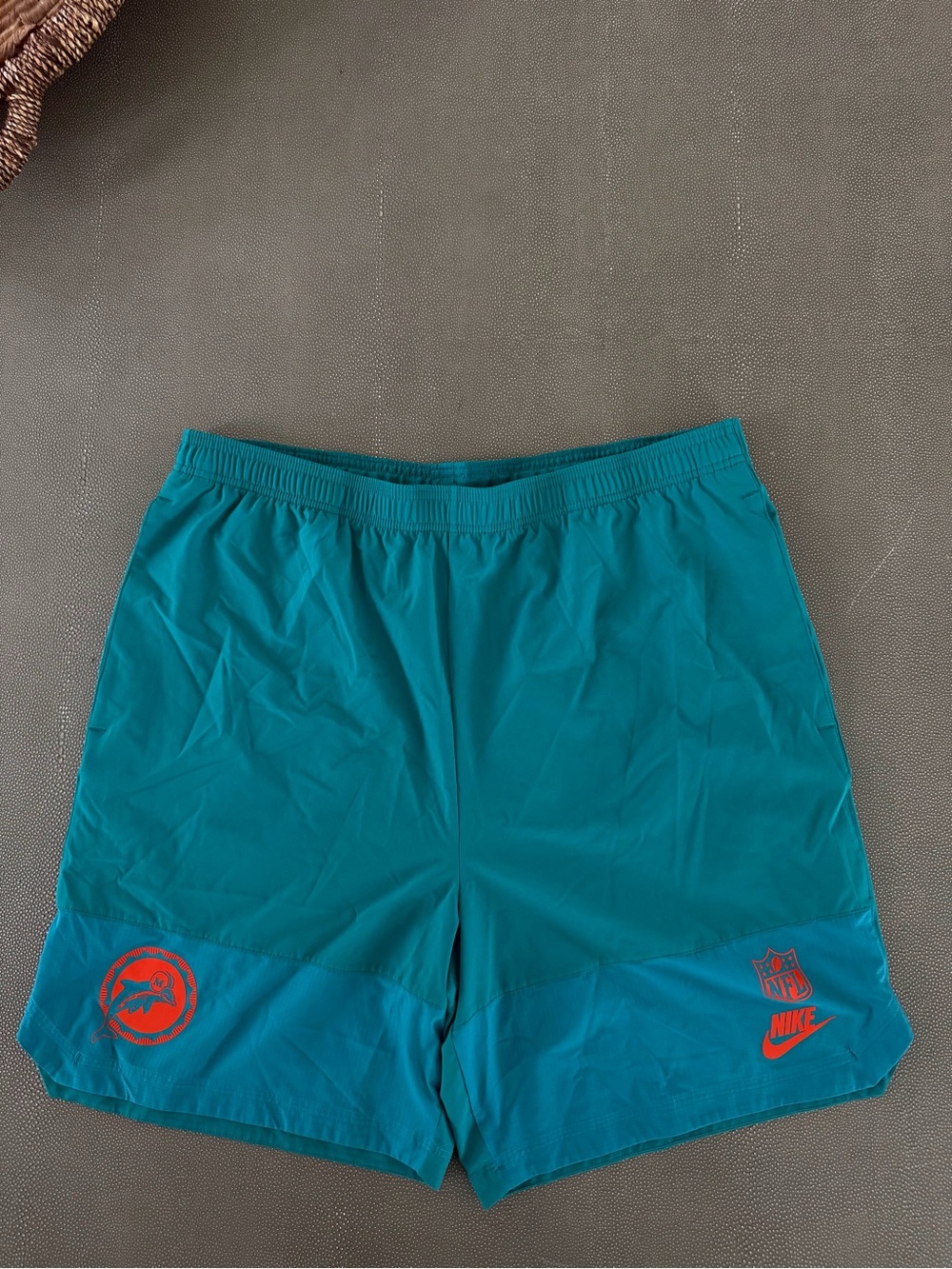 Nike Miami Dolphins Shorts Football Team Issue Coach Player Staff Pockets XLarge